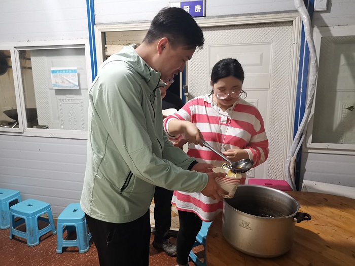 �Ĺ�˾���������Ŀ����������Ա��
